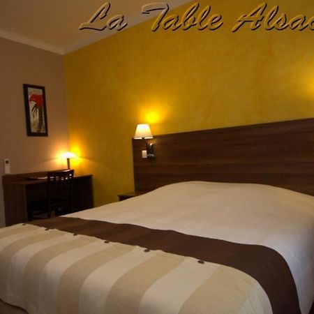 La Table Alsacienne Hotel Farebersviller Bagian luar foto