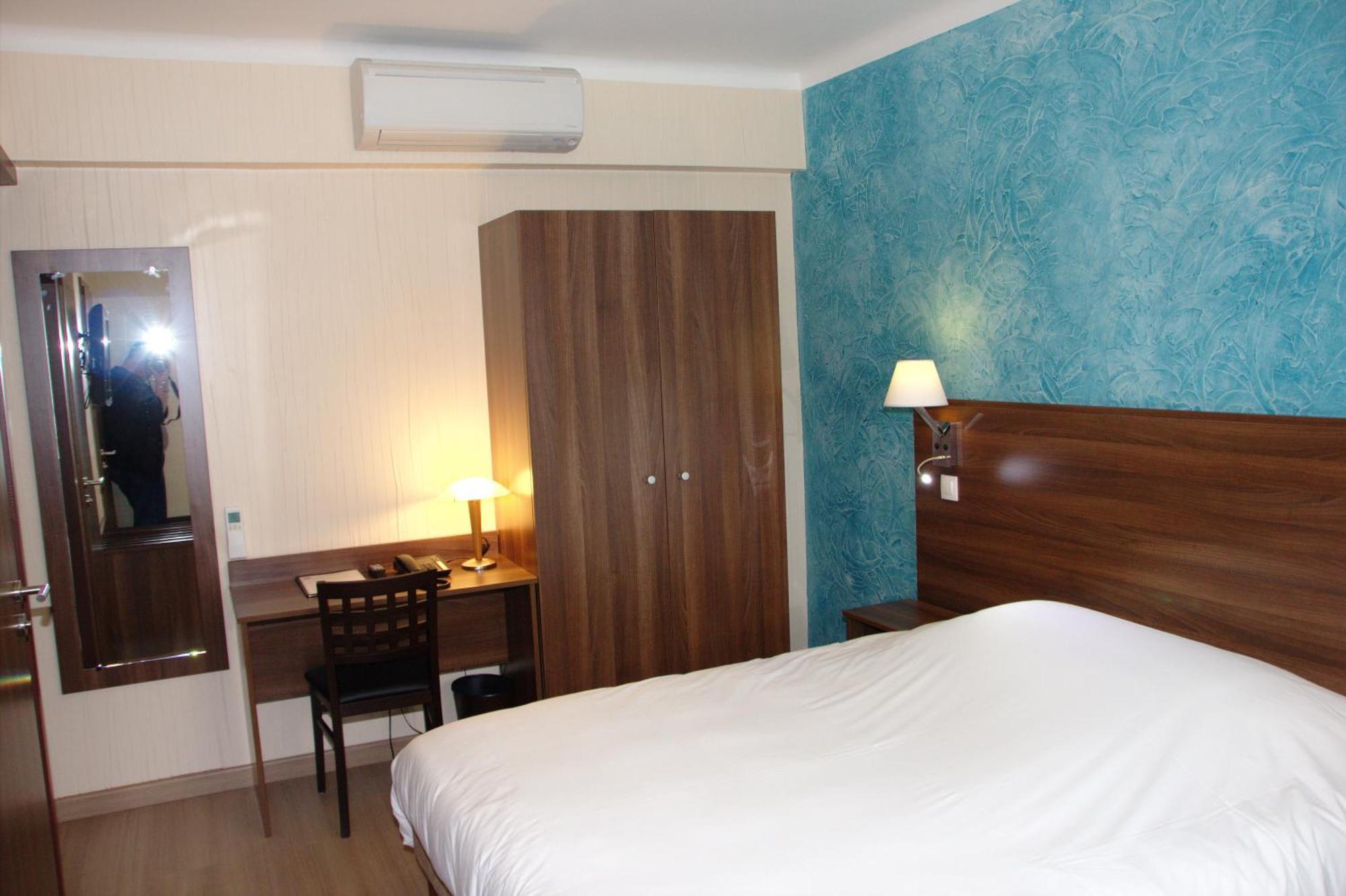La Table Alsacienne Hotel Farebersviller Bagian luar foto